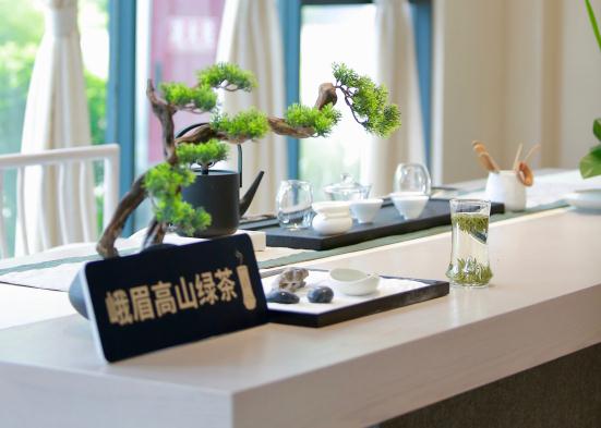 ��Ҷ��Xǧ���ߵ�����һ����ü��ɽ�̲�����ܲ�֮��