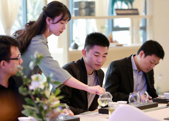 ��Ҷ��Xǧ���ߵ�����һ����ü��ɽ�̲�����ܲ�֮��