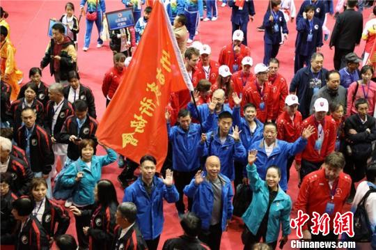 广州市螳螂拳:“崩步操”闪耀青岛国际赛场