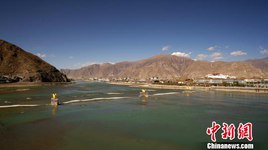 �����ٷ��ٰ�˴����£�Ŀ�����ƶ��������������Ļ��ںϷ�չ��ͼΪ����ӭ�״��Ÿ����Ӿ��������ɲ� ��