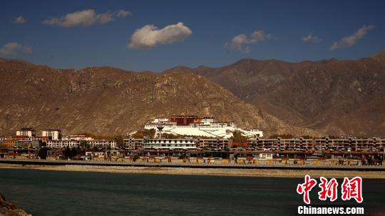 ���γ���3600����������ʱ��7���ٰ���������