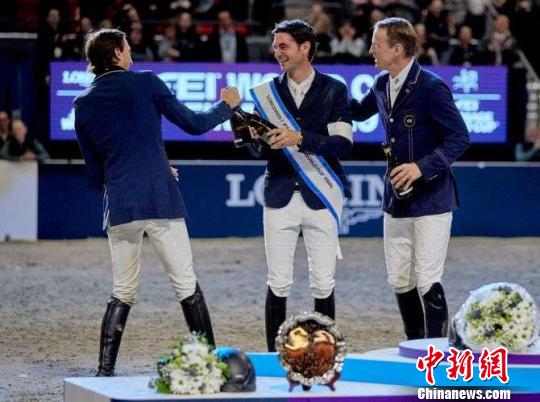 瑞士骑手斯蒂夫加冕场地障碍,年度总,