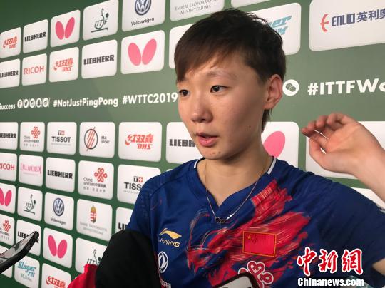 ��������ʫ��Ц������֮����ƹ����Ů����ǿ