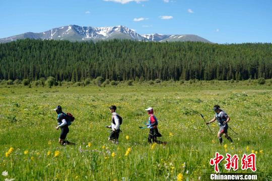 ����̩̽��ԽҰ����;�羰��������ͼ