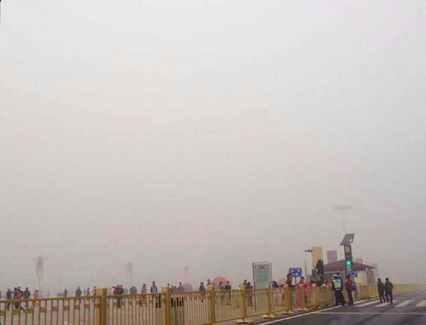 ��������ʹ����£�������վ���찲��ǰ������ëүү��Ҳ�������˿���������������NO ZUO NO DIE��